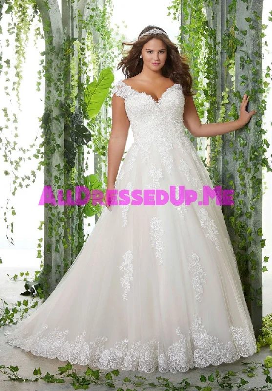 Julietta - Pamela - 3254 - Cheron's Bridal, Wedding Gown Beautiful Lace Gown